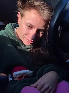 GoldenPussy1329 online show from November 18, 2025, 7:57 am