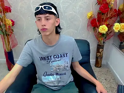 Snapshot of thaigo_twink38 chatting on October 2, 2025, 3:46 am thaigo twink38 online show from October 2, 2025, 3:46 am