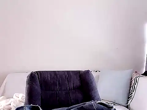 Smile-- online show from October 7, 2025, 2:31 am