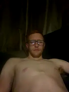 Snapshot of hungginger21 chatting on September 27, 2025, 4:50 am hungginger21 online show from September 27, 2025, 4:50 am