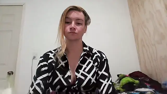 Snapshot of vagimosa chatting on October 16, 2025, 8:26 am vagimosa online show from October 16, 2025, 8:26 am