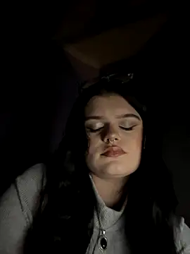 annaliese x online show from October 1, 2025, 4:18 am