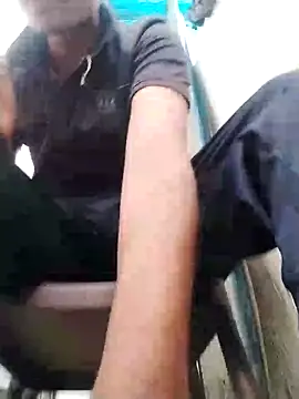 sexybobby13 online show from October 13, 2025, 9:09 am