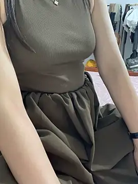 lee ly online show from October 26, 2025, 3:07 pm