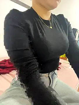 lee ly online show from November 3, 2025, 2:07 pm