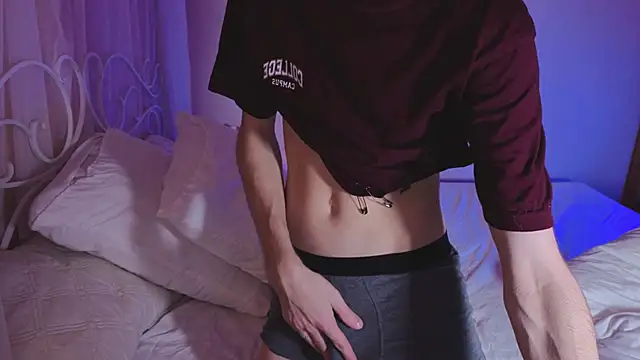 Snapshot of TommieHi chatting on October 26, 2025, 5:13 am TommieHi online show from October 26, 2025, 5:13 am