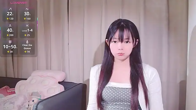 zhouzhou-Vibe online show from October 3, 2025, 2:08 am