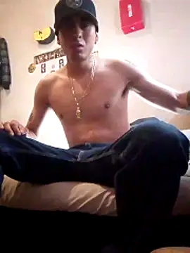Snapshot of Tucloroformosexxx chatting on April 17, 2026, 10:46 pm Tucloroformosexxx online show from April 17, 2026, 10:46 pm