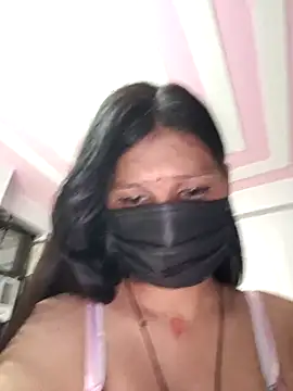 Tanya-905 online show from May 4, 2026, 5:42 pm