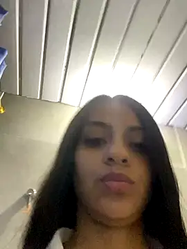 Snapshot of miluwatson chatting on October 5, 2025, 1:59 am miluwatson online show from October 5, 2025, 1:59 am