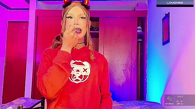 Snapshot of GIRLS_OFFICIALL__ chatting on October 23, 2025, 4:45 am GIRLS OFFICIALL online show from October 23, 2025, 4:45 am