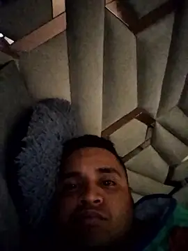 Snapshot of morenito_00987 chatting on January 17, 2026, 3:17 pm morenito 00987 online show from January 17, 2026, 3:17 pm