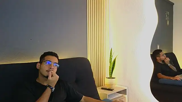 Snapshot of Jaybrown__1 chatting on October 13, 2025, 4:34 am Jaybrown 1 online show from October 13, 2025, 4:34 am