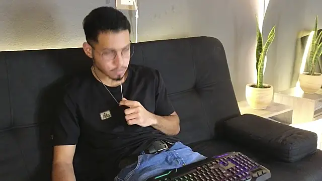 Snapshot of Jaybrown__1 chatting on October 26, 2025, 11:05 am Jaybrown 1 online show from October 26, 2025, 11:05 am