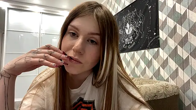 Snapshot of RebelKitsune chatting on October 30, 2025, 3:57 pm RebelKitsune online show from October 30, 2025, 3:57 pm