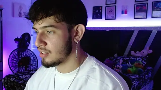 Sebasxxl12 online show from October 4, 2025, 10:52 pm