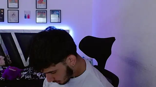 Sebasxxl12 online show from October 20, 2025, 3:01 pm