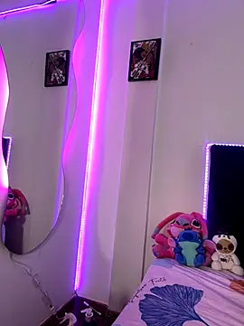 Sussyroxxx online show from November 28, 2025, 5:26 pm