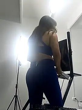 Snapshot of chloe__Jones_ chatting on November 12, 2025, 12:38 pm chloe Jones online show from November 12, 2025, 12:38 pm