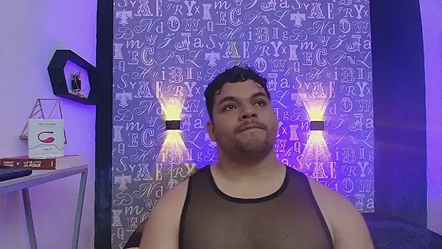 Snapshot of Adonis_Walker chatting on September 28, 2025, 8:25 pm Adonis Walker online show from September 28, 2025, 8:25 pm