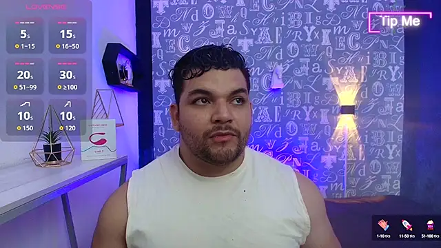 Snapshot of Adonis_Walker chatting on October 1, 2025, 7:42 pm Adonis Walker online show from October 1, 2025, 7:42 pm