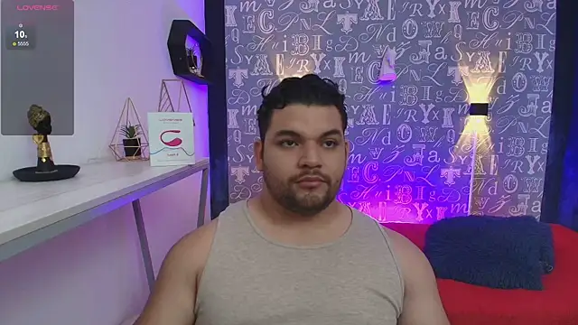 Snapshot of Adonis_Walker chatting on October 5, 2025, 8:07 pm Adonis Walker online show from October 5, 2025, 8:07 pm