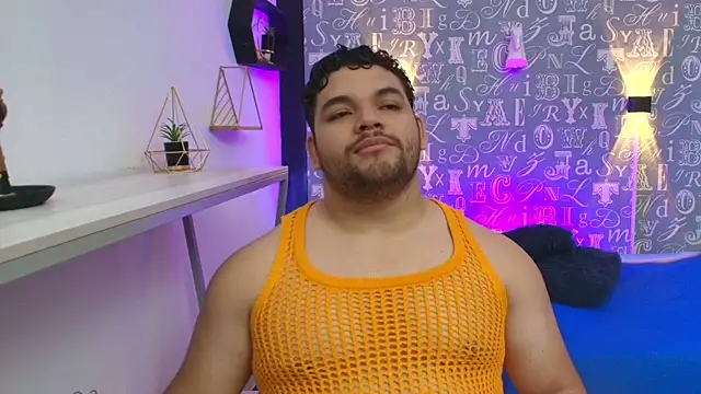 Snapshot of Adonis_Walker chatting on October 8, 2025, 7:33 pm Adonis Walker online show from October 8, 2025, 7:33 pm