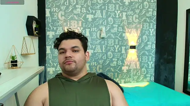 Snapshot of Adonis_Walker chatting on October 18, 2025, 8:42 pm Adonis Walker online show from October 18, 2025, 8:42 pm