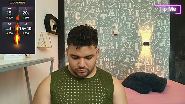 Snapshot of Adonis_Walker chatting on October 24, 2025, 6:37 pm Adonis Walker online show from October 24, 2025, 6:37 pm