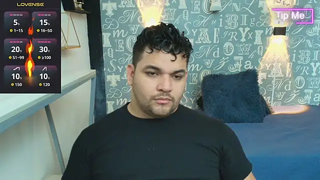 Snapshot of Adonis_Walker chatting on November 2, 2025, 8:11 pm Adonis Walker online show from November 2, 2025, 8:11 pm