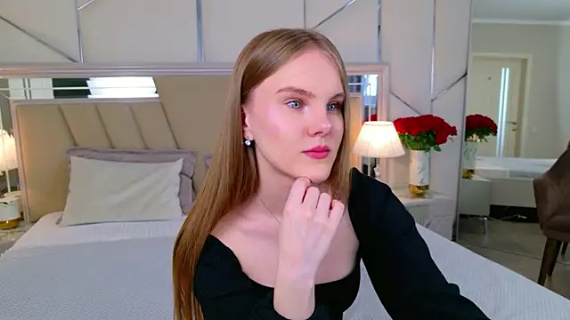 Lili Lohan online show from June 20, 2026, 5:10 am
