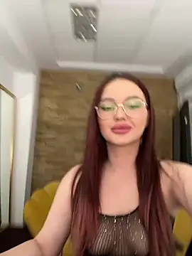 Snapshot of Lunna_Squirt chatting on September 30, 2025, 7:30 pm Lunna Squirt online show from September 30, 2025, 7:30 pm