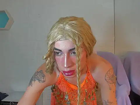 Mila Leon online show from October 17, 2025, 2:37 am