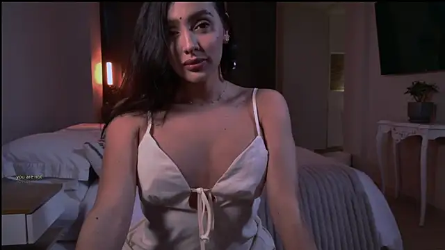 Snapshot of Milana_De chatting on October 27, 2025, 10:36 pm Milana De online show from October 27, 2025, 10:36 pm