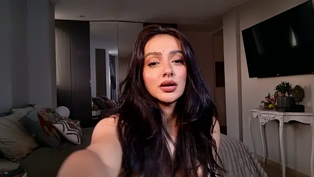 Milana De online show from February 18, 2026, 11:11 pm