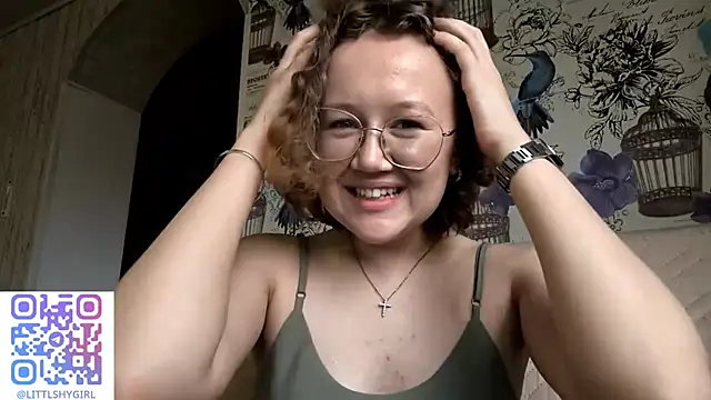 Snapshot of MiaSoltren chatting on September 29, 2025, 7:46 am MiaSoltren online show from September 29, 2025, 7:46 am