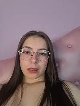 EmmaValencia  online show from February 14, 2026, 4:31 am