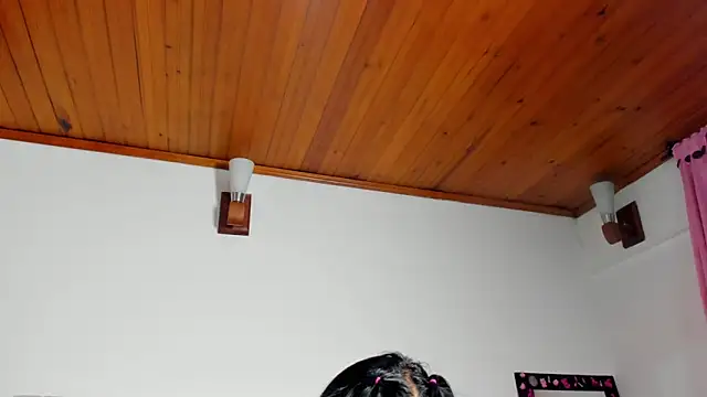 Snapshot of Wandaa- chatting on October 10, 2025, 5:50 am Wandaa- online show from October 10, 2025, 5:50 am