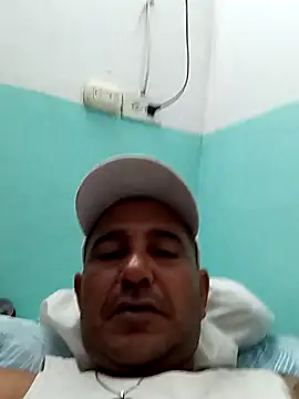 cesargoch87 online show from September 28, 2025, 8:09 am