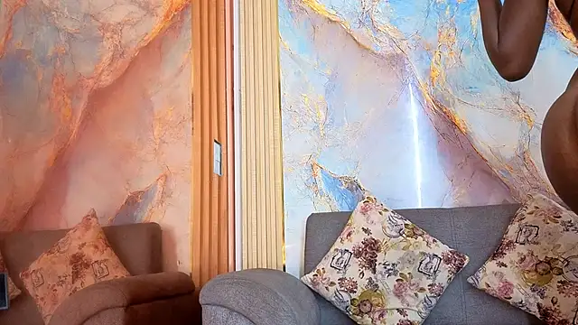 Snapshot of Nahomy_Smiths_aws chatting on October 21, 2025, 9:37 pm Nahomy Smiths aws online show from October 21, 2025, 9:37 pm