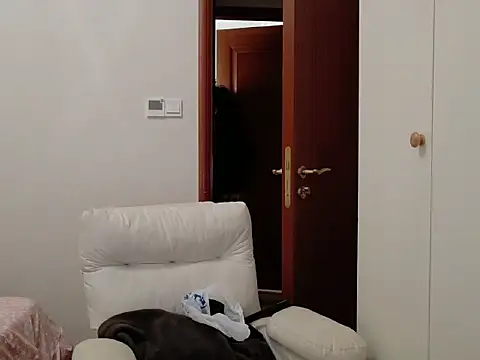 Snapshot of hangzi-0011 chatting on November 1, 2025, 11:23 am hangzi-0011 online show from November 1, 2025, 11:23 am