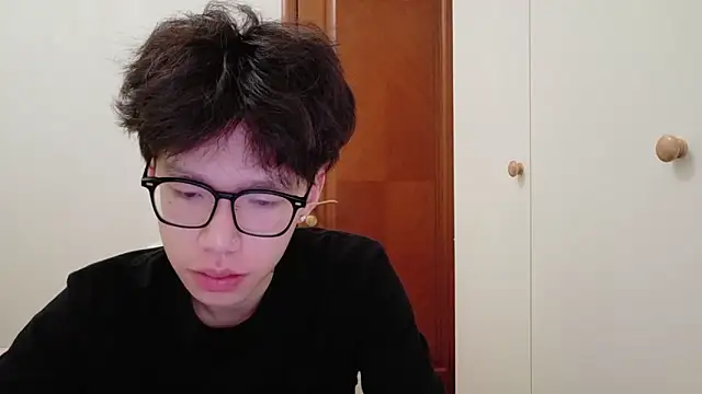 Snapshot of hangzi-0011 chatting on November 7, 2025, 3:28 am hangzi-0011 online show from November 7, 2025, 3:28 am