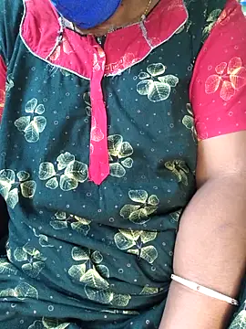 Snapshot of Tamilselviroja- chatting on October 15, 2025, 4:29 pm Tamilselviroja- online show from October 15, 2025, 4:29 pm