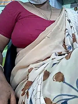 Snapshot of Tamilselviroja- chatting on October 17, 2025, 3:58 pm Tamilselviroja- online show from October 17, 2025, 3:58 pm