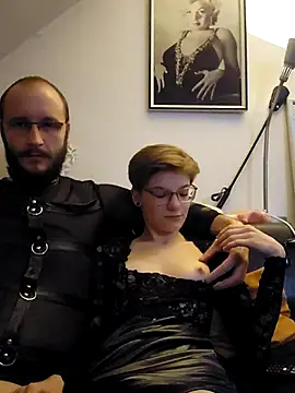 hellgirlzheaven online show from October 2, 2025, 9:55 pm