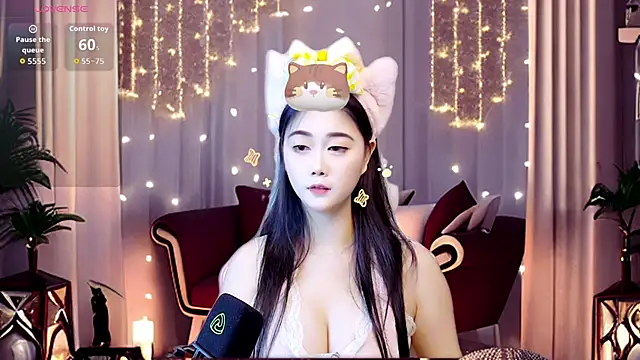 wanwan6377 online show from October 1, 2025, 4:13 pm