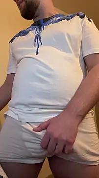 Snapshot of KingAdonisss chatting on March 5, 2026, 7:54 pm KingAdonisss online show from March 5, 2026, 7:54 pm