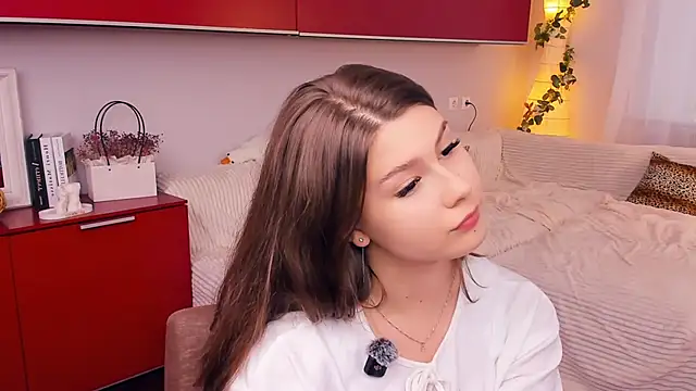 Snapshot of MondoNeko chatting on October 9, 2025, 7:17 am MondoNeko online show from October 9, 2025, 7:17 am