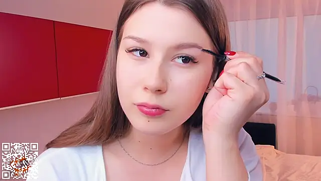 Snapshot of MondoNeko chatting on November 9, 2025, 7:06 am MondoNeko online show from November 9, 2025, 7:06 am