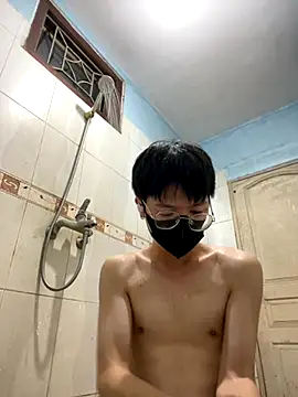 Tuna08k online show from September 29, 2025, 1:16 pm